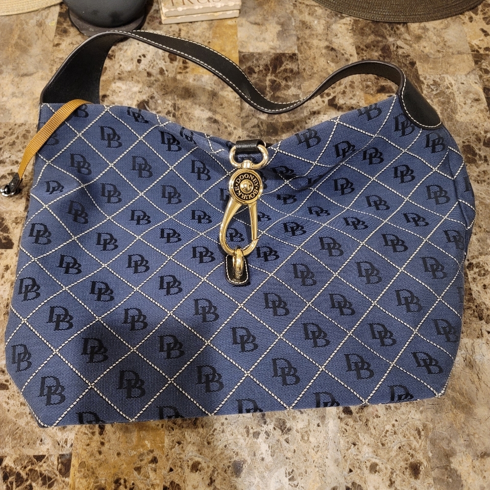 dark blue den purse